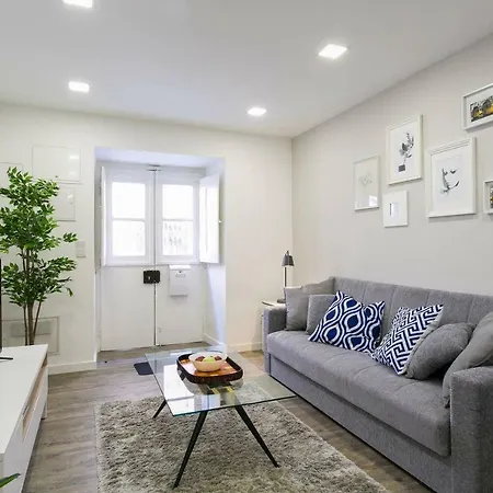 The Rose Of Bairro Alto Apartment