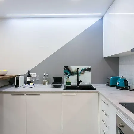 The Rose Of Bairro Alto Apartment
